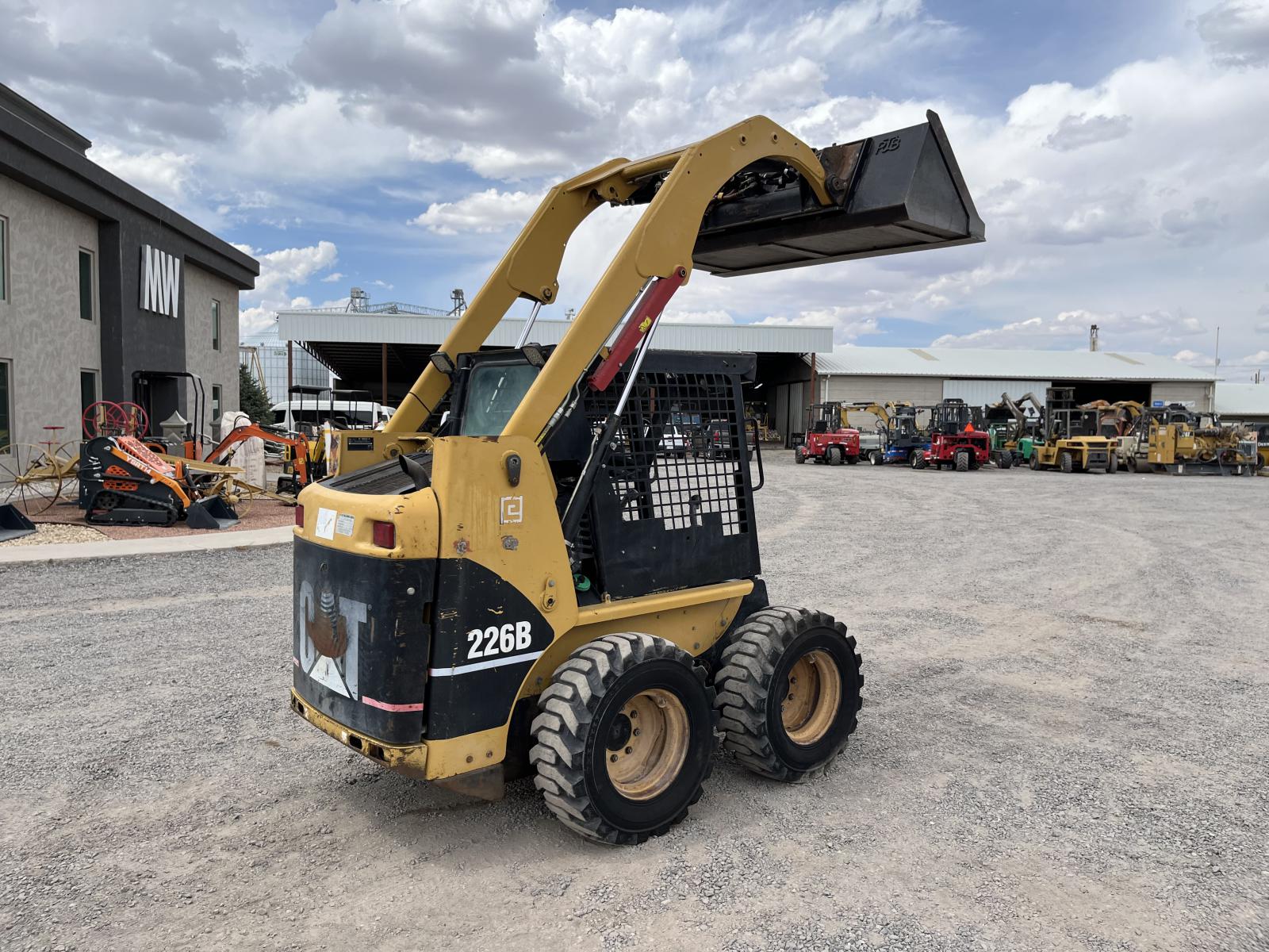 ./imagenes/INVOICE/2019/17484/MINICARGADOR CATERPILLAR 226B (15).JPG